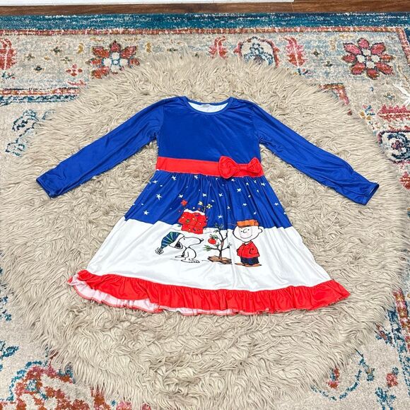 Charlie Brown Peanuts Snoopy Christmas Dress - Picture 1 of 2